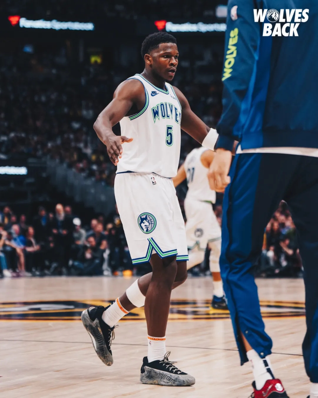 森林狼在抢七淘汰卫冕冠军掘金，锁定西部决赛