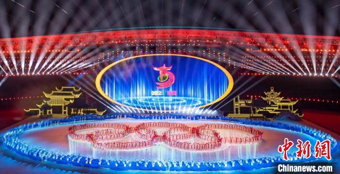 安徽省第十五届运动会开幕式展现超越·向未来主