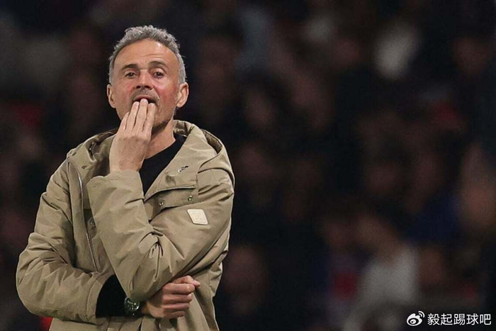 曼联挖角恩里克周薪18.5万英镑引热议