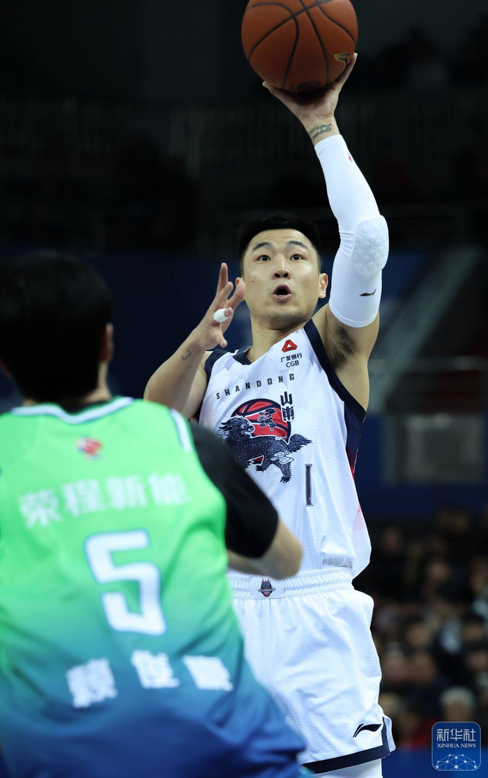山东泰山迎战大连英博，CBA山东男篮三杀宁波