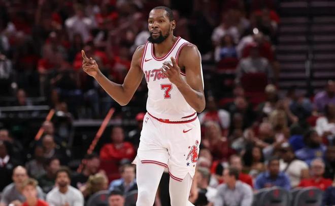 雷霆稳居西部第一 马刺10连胜锁定季后赛席位