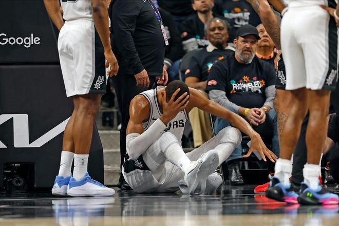 文班亚马确诊脑震荡 马刺三将伤退系列赛悬念重